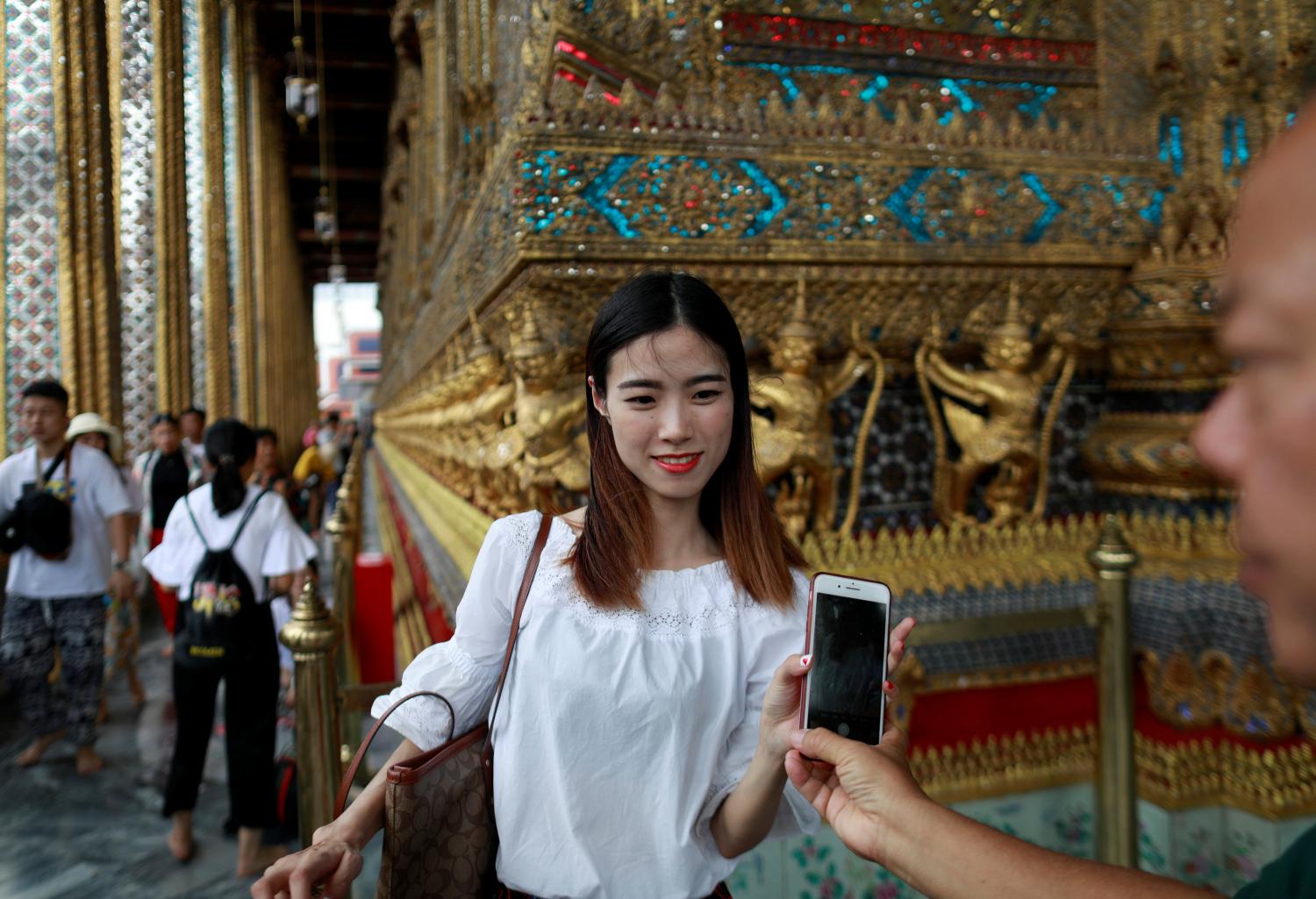 Домашнее азиатское видео и Таиланда